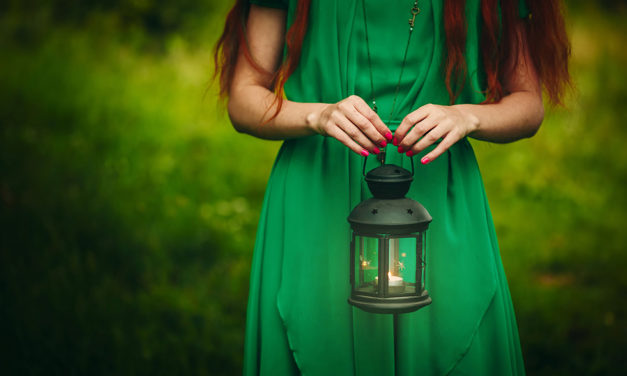 A Menina da Lanterna | Conto